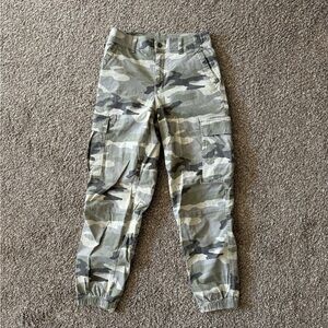 American Eagle super stretch camo joggers